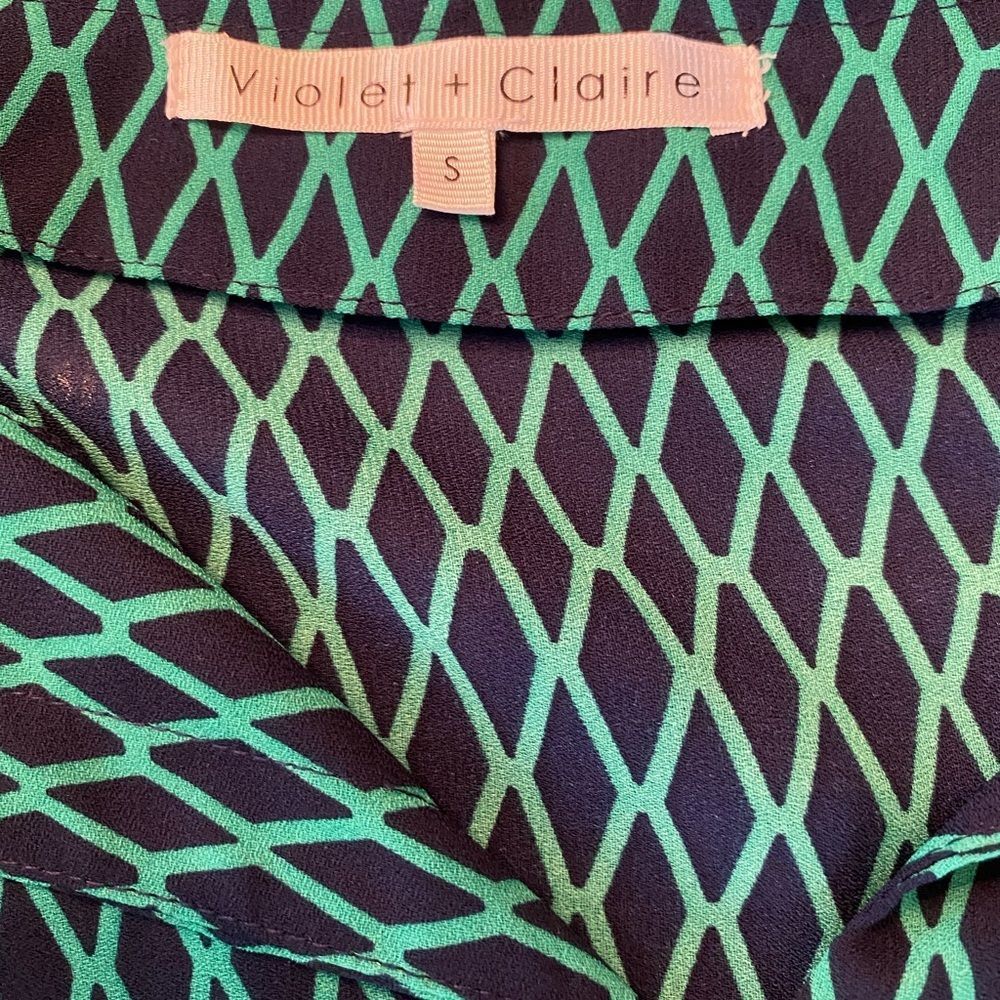 Violet + Claire Color Block Diamond Pattern Blouse - Picture 3 of 4